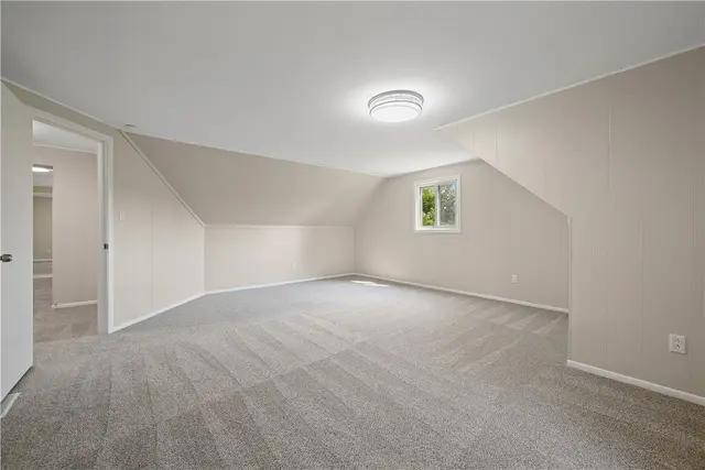 1042 Beacon Hill Road gallery image 20