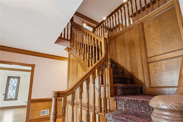 10484 Olde Villa Dr gallery image 21
