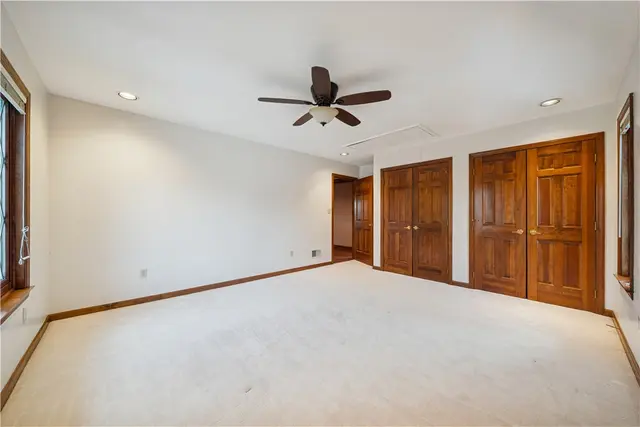 10484 Olde Villa Dr gallery image 41