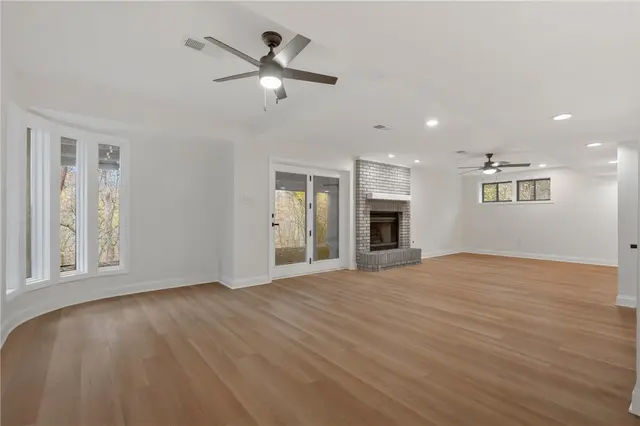 10492 Olde Villa Dr gallery image 8