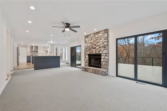 10492 Olde Villa Dr gallery image 10