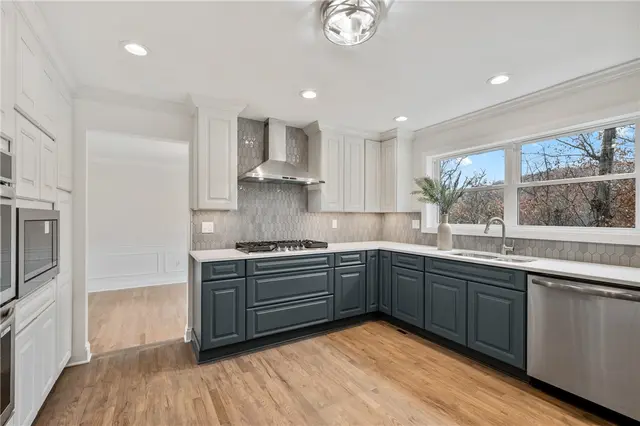 10492 Olde Villa Dr gallery image 22