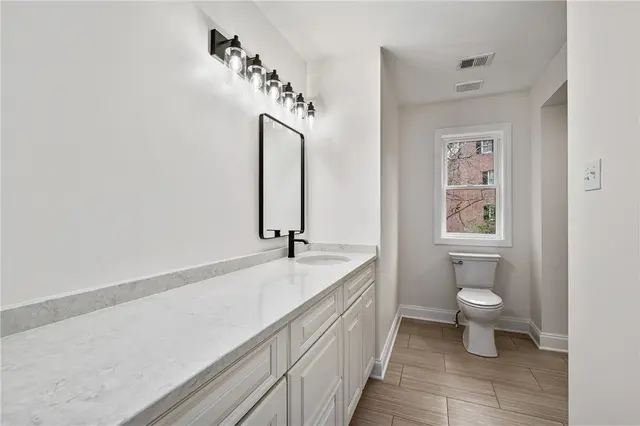 10492 Olde Villa Dr gallery image 35
