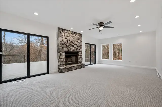 10492 Olde Villa Dr gallery image 44