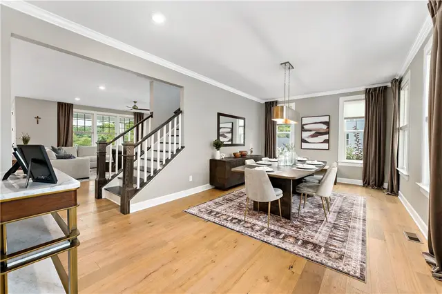 105 Abigail Dr gallery image 6