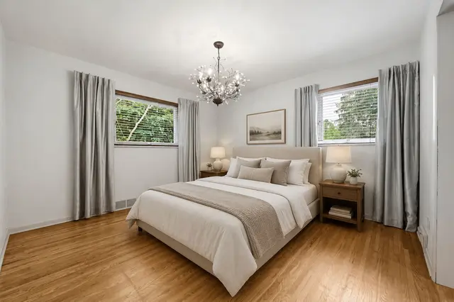 105 Berkeley DRIVE gallery image 14