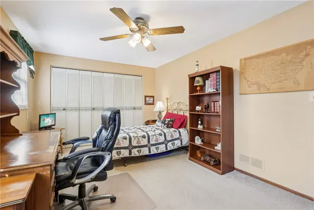 105 Gary Drive gallery image 8