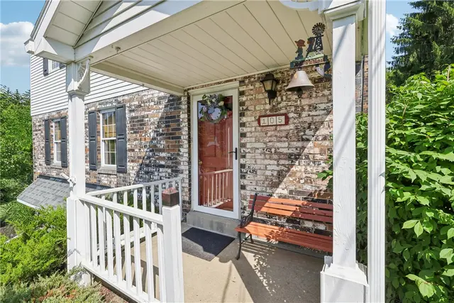 105 Gary Drive gallery image 10