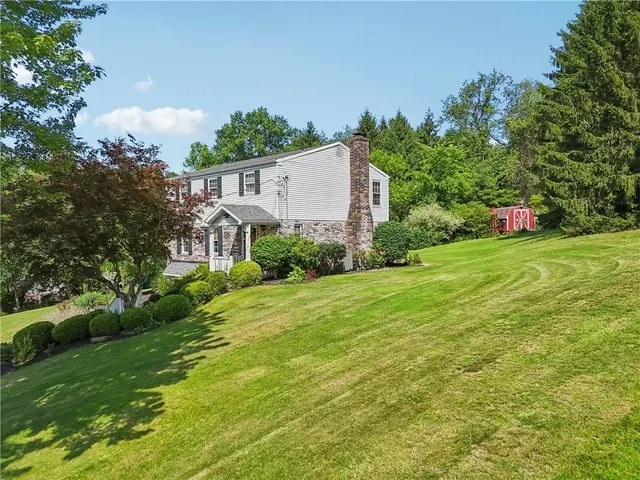 105 Gary Drive gallery image 13