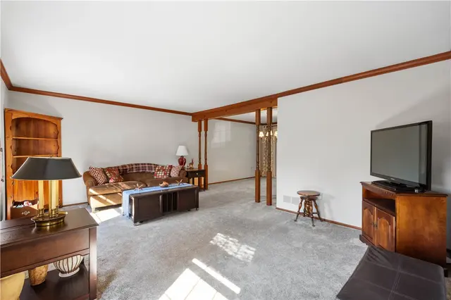105 Gary Drive gallery image 14