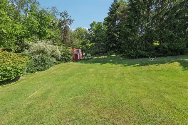 105 Gary Drive gallery image 15