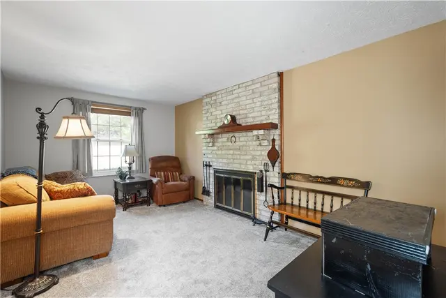 105 Gary Drive gallery image 22