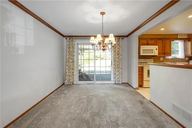 105 Gary Drive gallery image 25