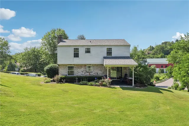 105 Gary Drive gallery image 28