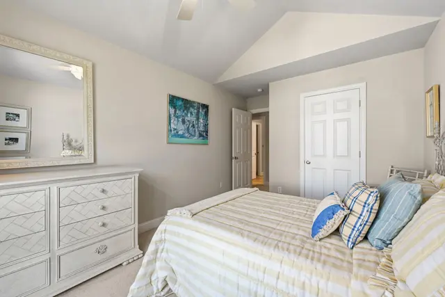 105 Heritage Creek Dr. DRIVE gallery image 12