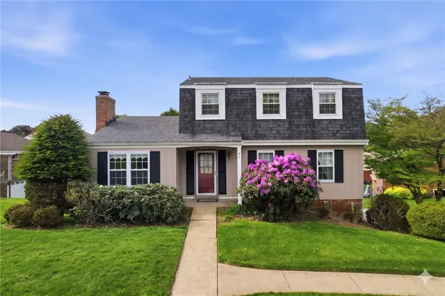 105 Hetherton Dr