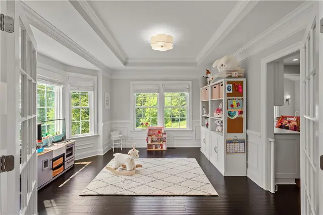 105 Minnock Drive gallery image 19