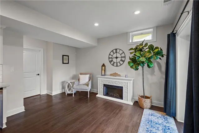 105 Minnock Drive gallery image 20