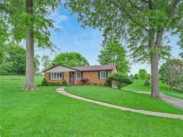 105 Montgomery Drive gallery image 8