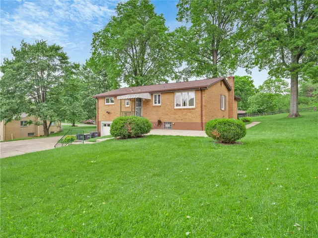 105 Montgomery Drive gallery image 34