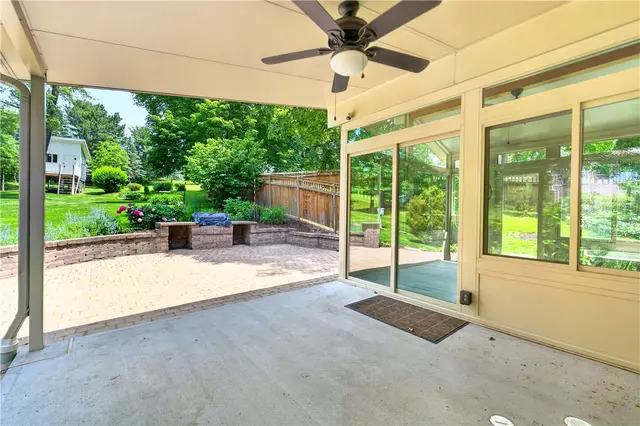 105 Northbrook Dr gallery image 4