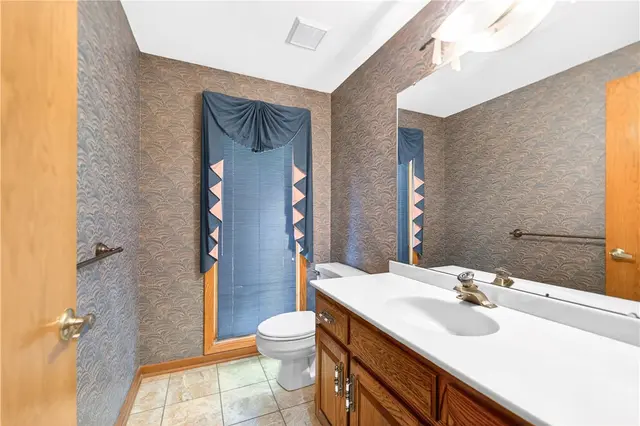 105 Northbrook Dr gallery image 14