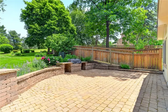 105 Northbrook Dr gallery image 28