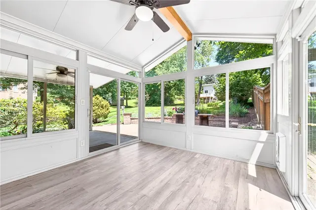 105 Northbrook Dr gallery image 31