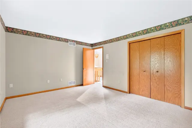 105 Northbrook Dr gallery image 40