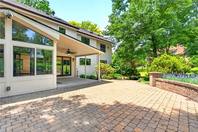 105 Northbrook Dr gallery image 45