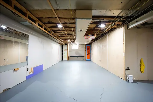 105 Parkview Road gallery image 8