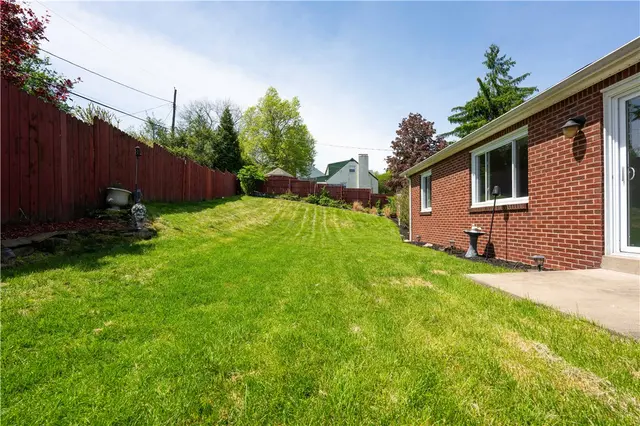 105 Parkview Road gallery image 13