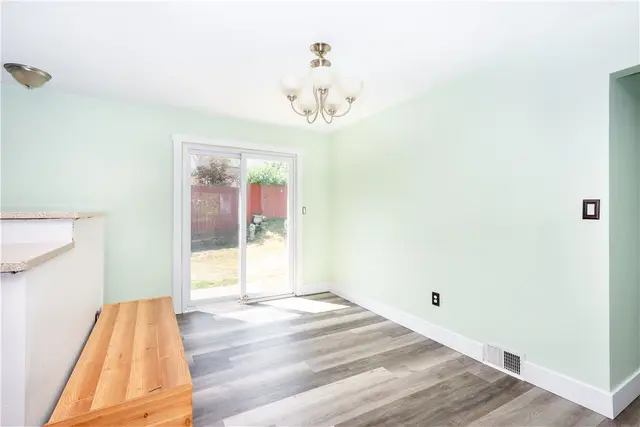 105 Parkview Road gallery image 15