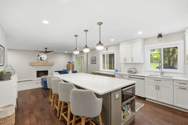 105 Rippling Brook DRIVE gallery image 8