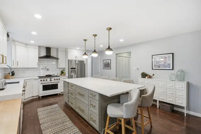 105 Rippling Brook DRIVE gallery image 9