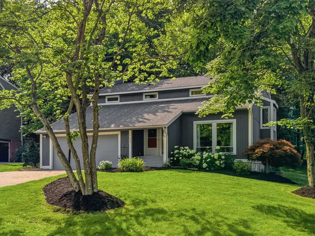 105 Rippling Brook DRIVE gallery image 34