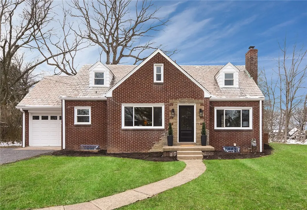 105 Weller Dr