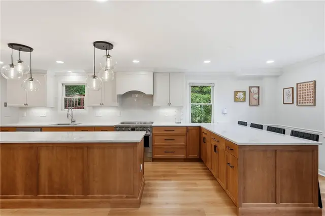 105 Windgate Dr gallery image 6