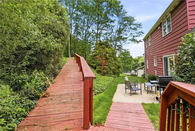 105 Windgate Dr gallery image 27