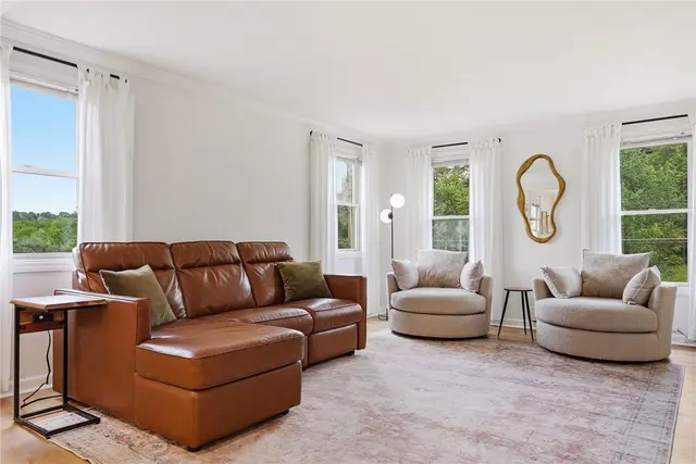 105 Windgate Dr gallery image 28