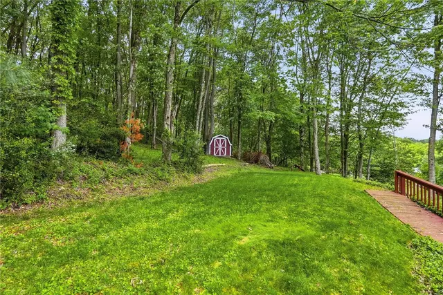 105 Windgate Dr gallery image 36