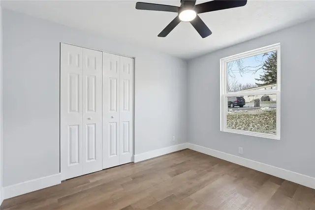 105 York Rd gallery image 17