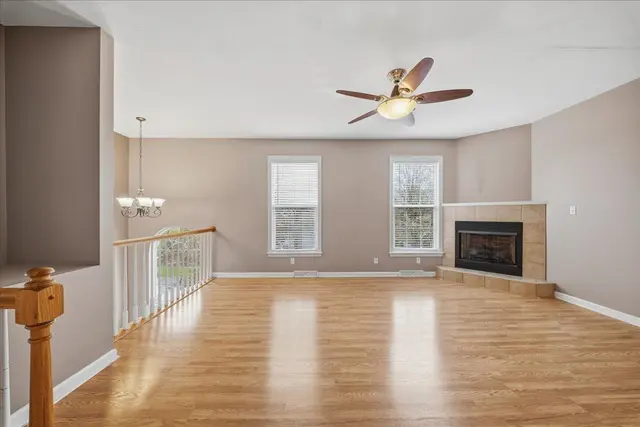 10532 Cherry Grove COURT gallery image 15