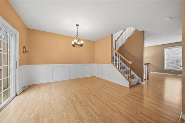 10532 Cherry Grove COURT gallery image 16