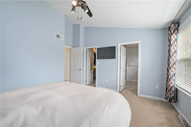 10532 Timber Edge Drive gallery image 2