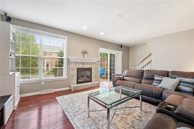 10532 Timber Edge Drive gallery image 21