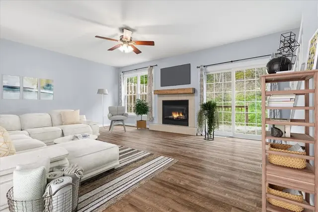 10534 Cherry Grove Court gallery image 14