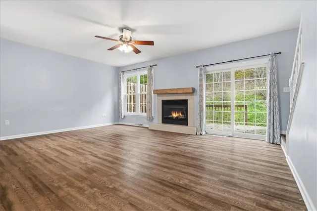 10534 Cherry Grove Court gallery image 15