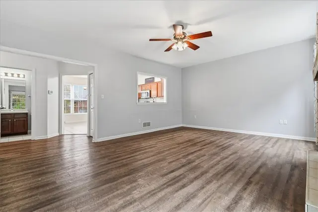 10534 Cherry Grove Court gallery image 17