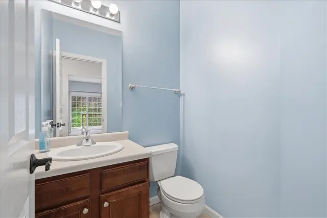 10534 Cherry Grove Court gallery image 20